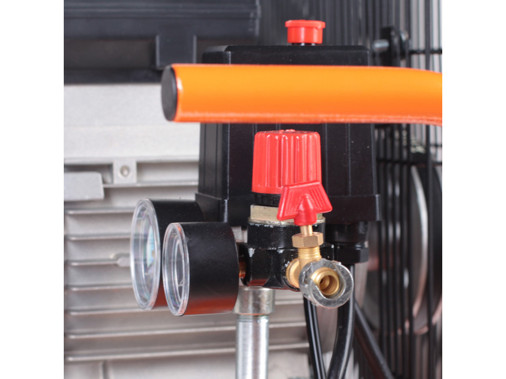 Компрессор Remeza поршневой ременной Patriot СБ 4/С-50 LB 30 A